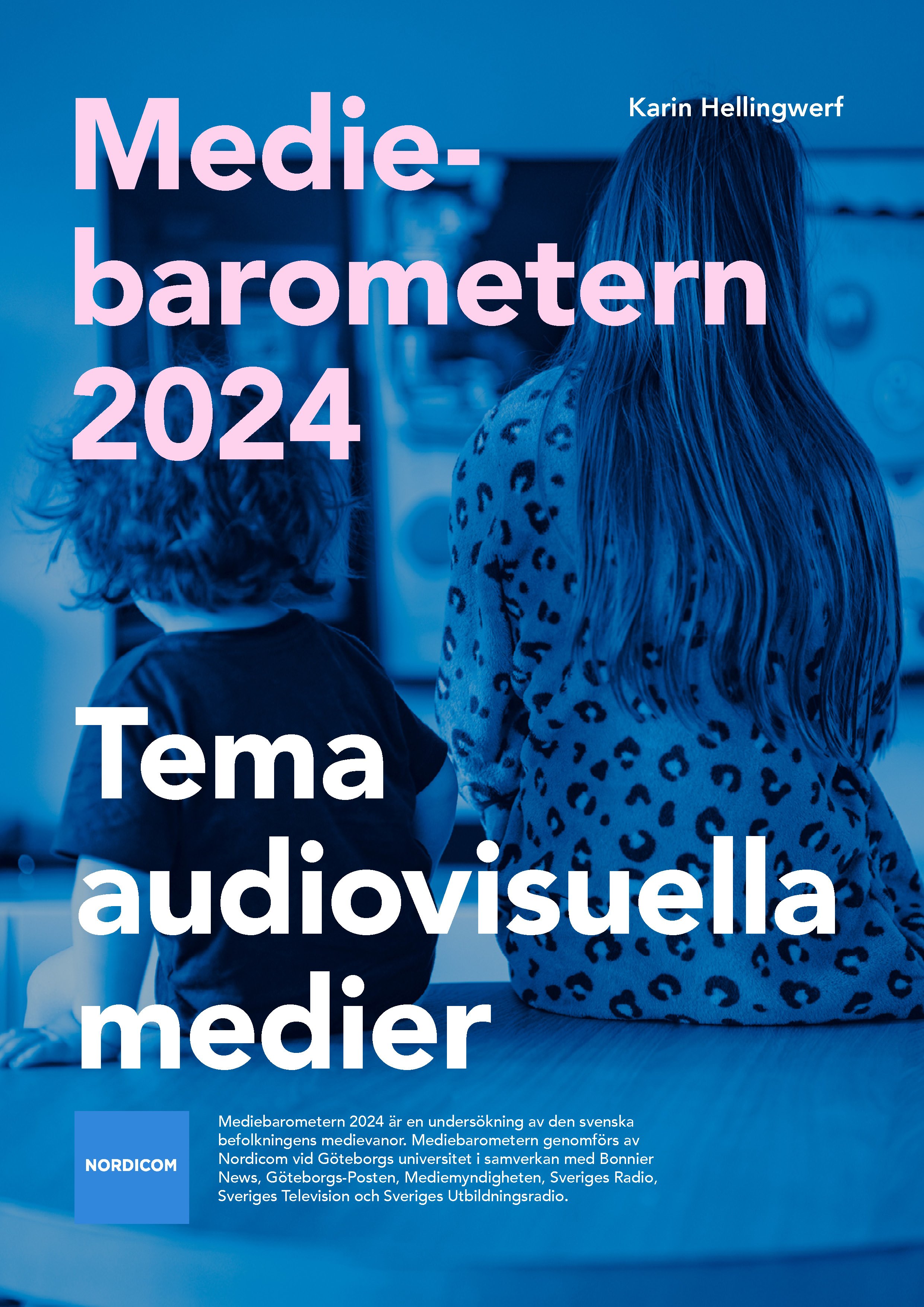 Ryggtavlorna av ett yngre och ett äldre barn