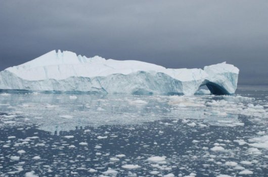 Iceberg melting in water