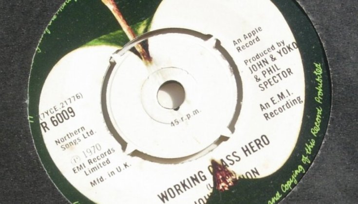 CD-skiva med titel Working Class Hero