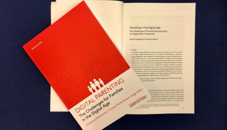A print copy of the year book 2018: Digital Parenting